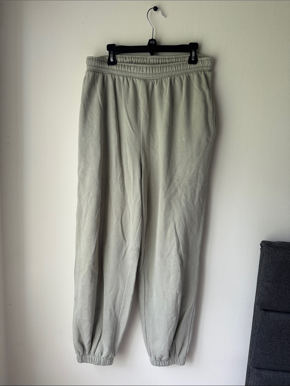 H&M Elastic-Waist Jogger Pants in Light Green